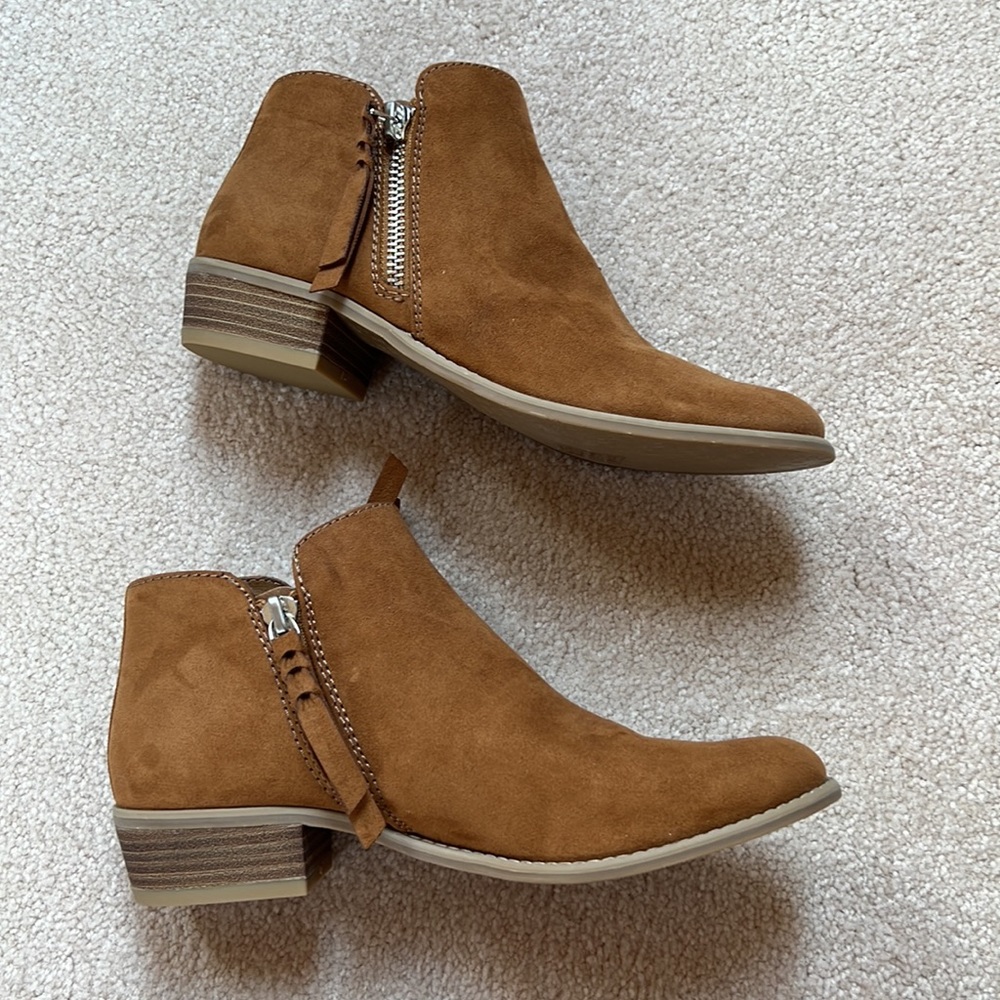 Dv8 dolce vita ankle booties